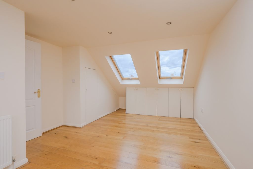 Property photo 2 of 8 Picture No. 05