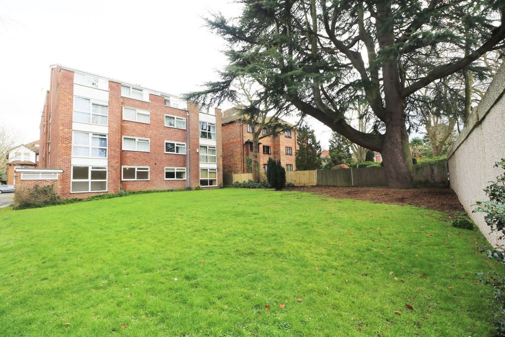 Property photo 2 of 12