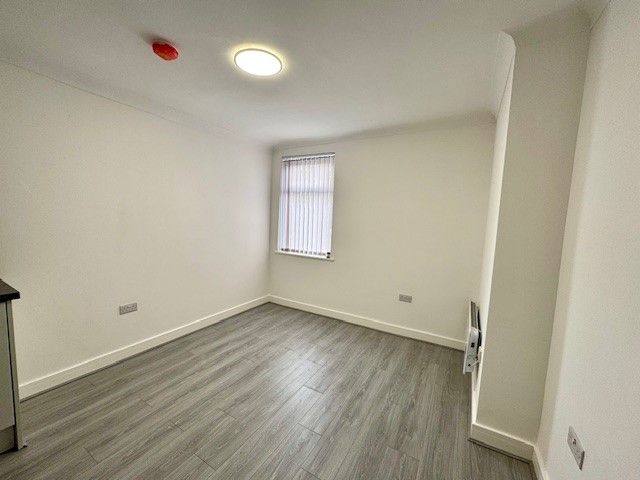 Property photo 2 of 8 Lounge