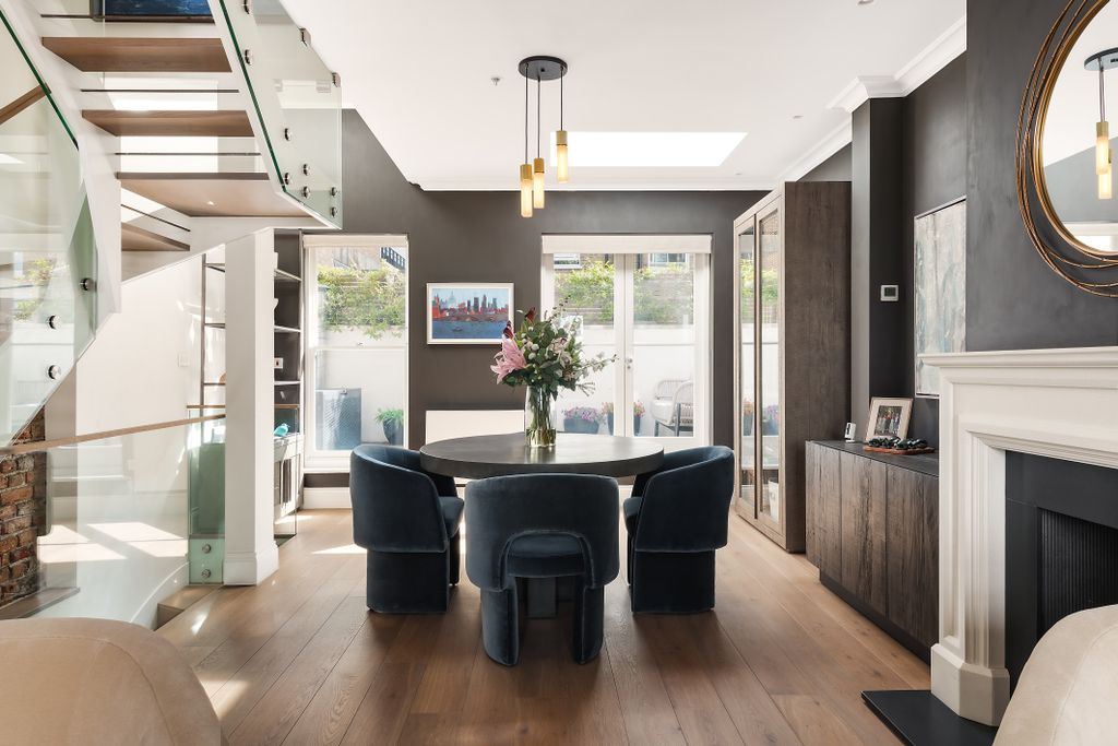 Property photo 1 of 14 Awinship-11496-03-High