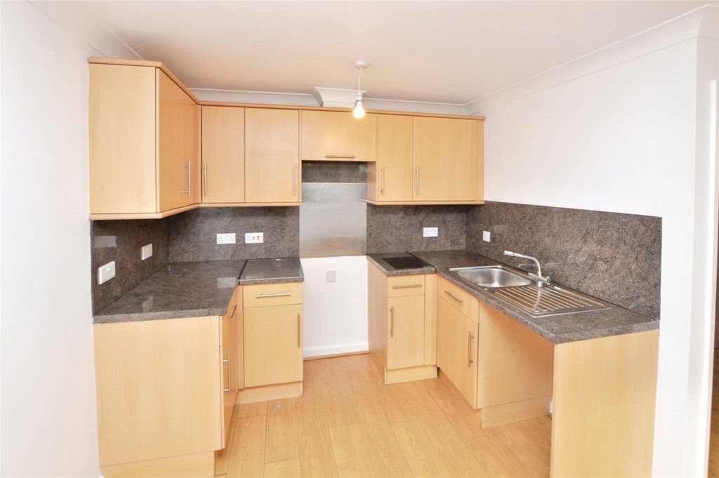 Property photo 3 of 5 Picture No. 09