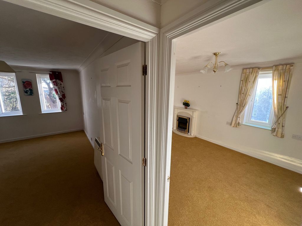 Property photo 2 of 13 Img_9735