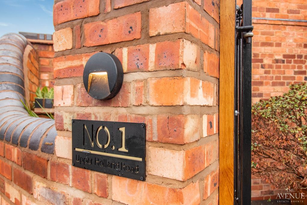 Property photo 3 of 48 4380735