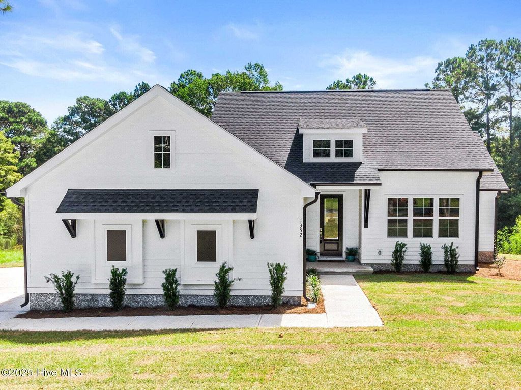 Property photo 1 of 31