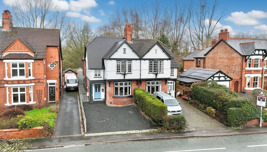 Property photo 1 of 32