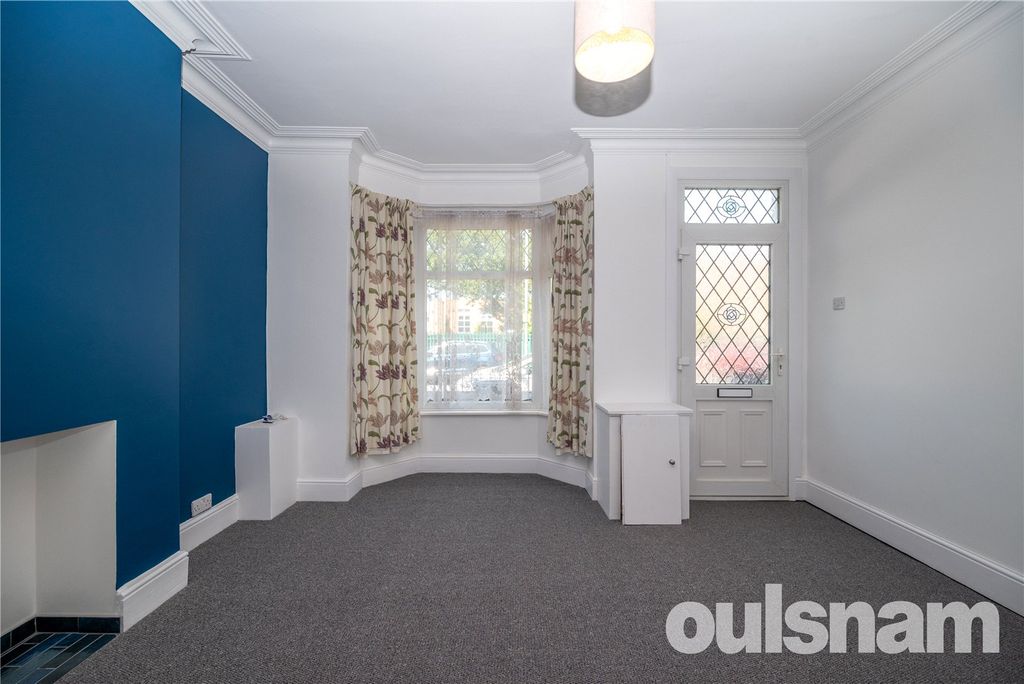 Property photo 2 of 19 Picture No. 15