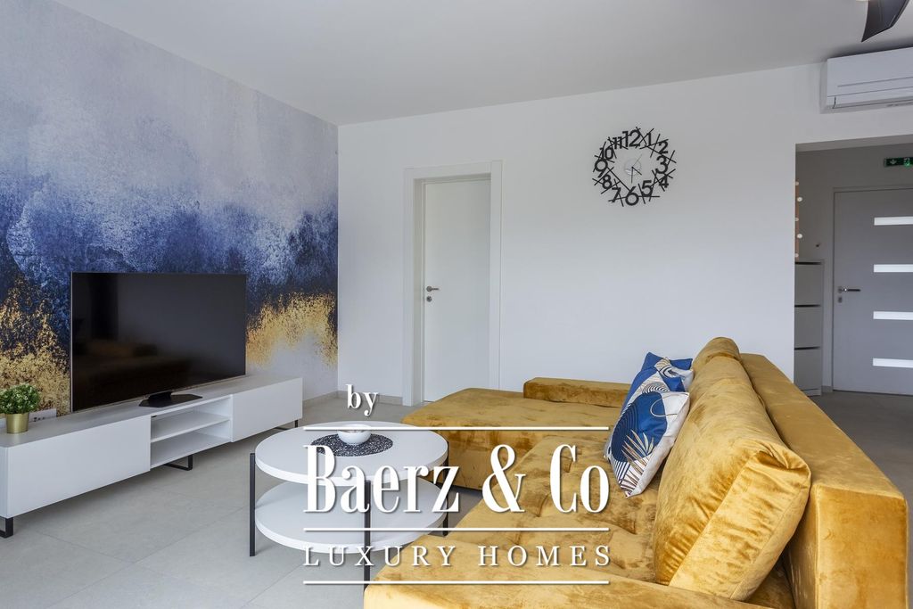 Property photo 2 of 24