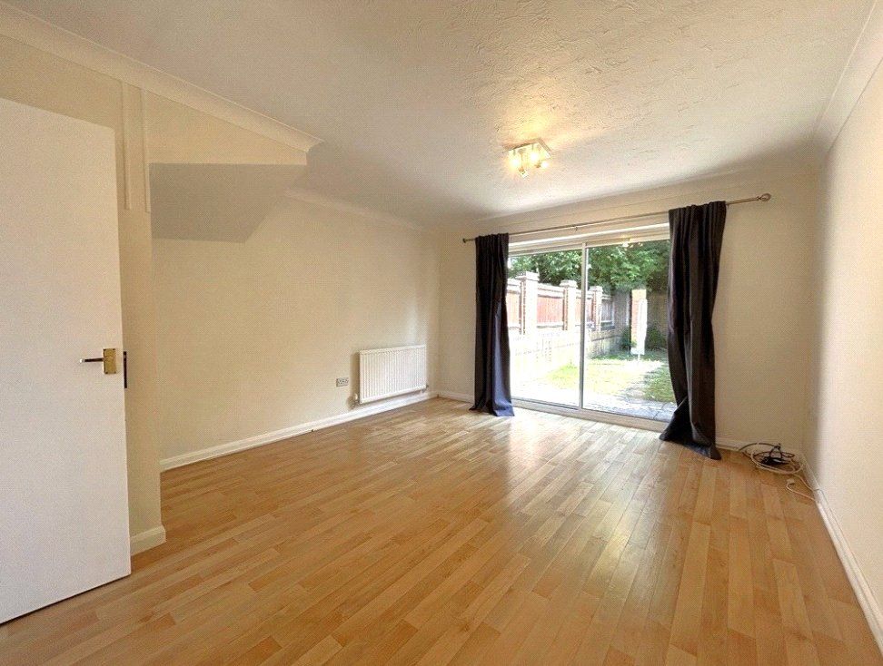 Property photo 3 of 8 Picture No. 17