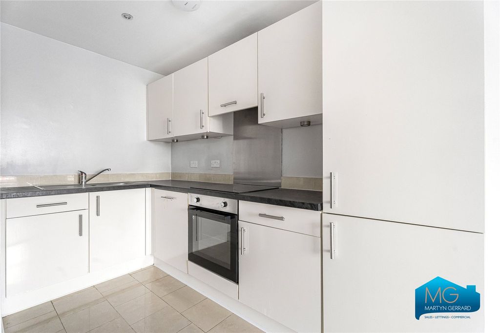 Property photo 2 of 11 Picture No. 03