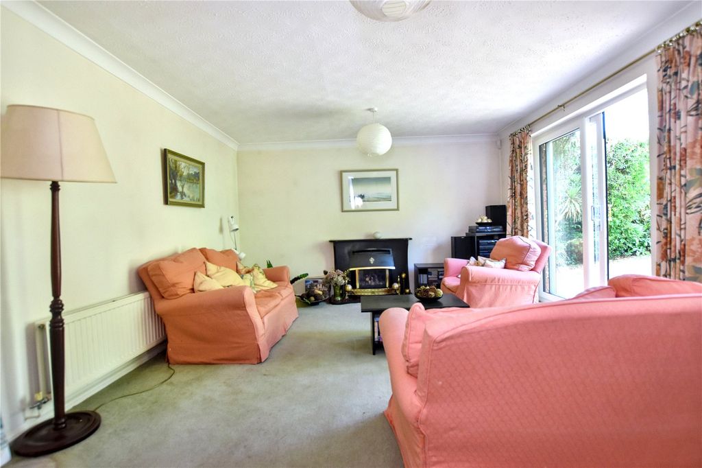 Property photo 2 of 16 Picture No. 02