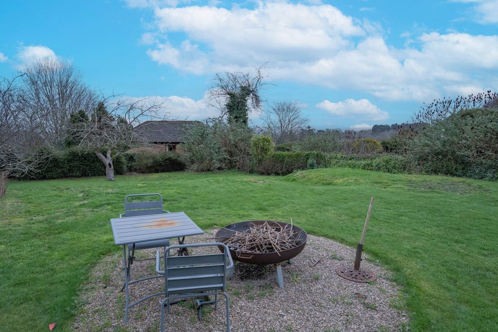 Additional image 30 of 4 bed semi-detached house for saleWoodfarm Road, Malvern WR14