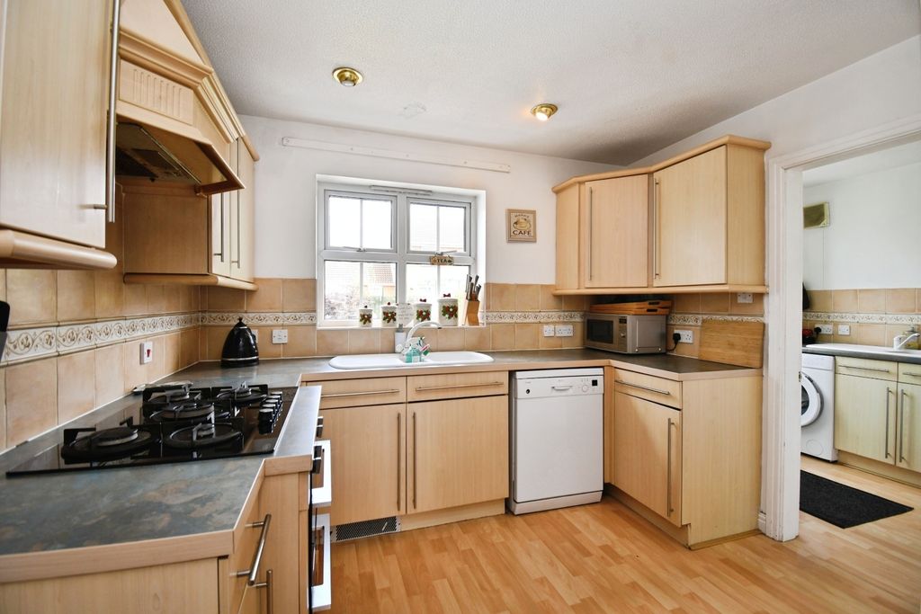 Property photo 3 of 27 Pbox-Img.Jpg