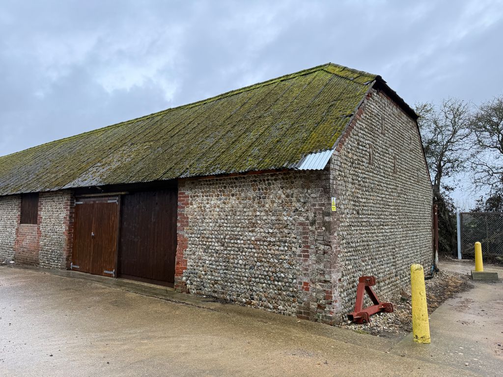 Property photo 1 of 4