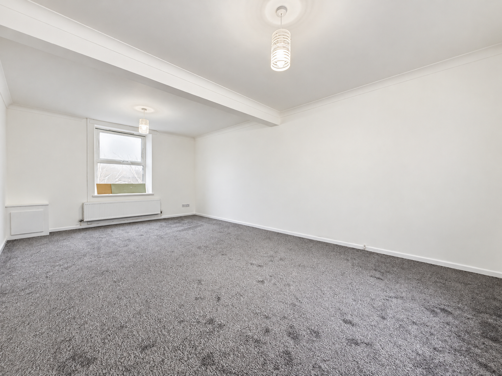 Property photo 2 of 14 6F20Debc-F502-4A16-8Da1-171D80832215