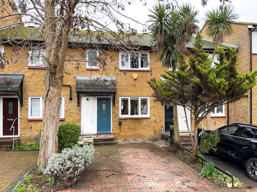 Property photo 2 of 17