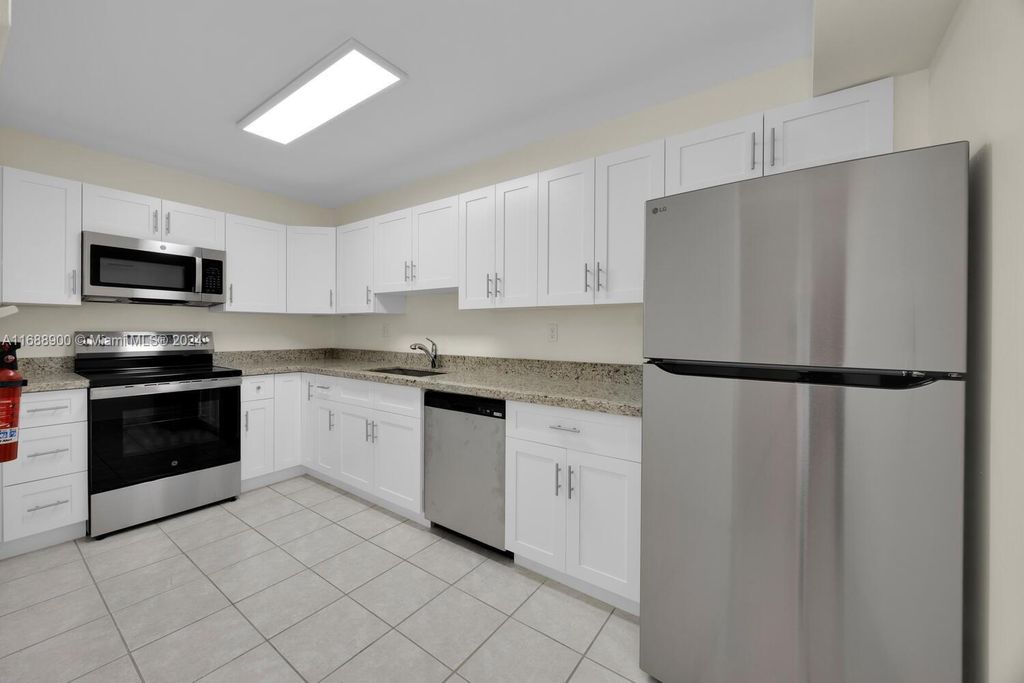 Property photo 1 of 27