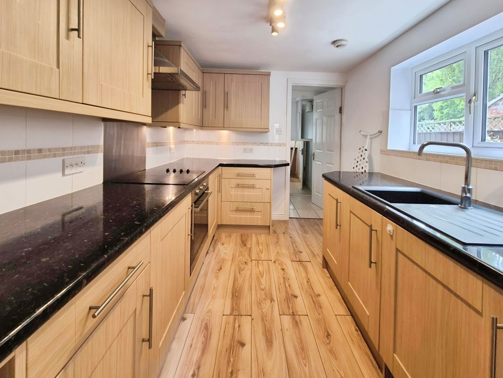 Property photo 3 of 14 c676ee76-1000028973