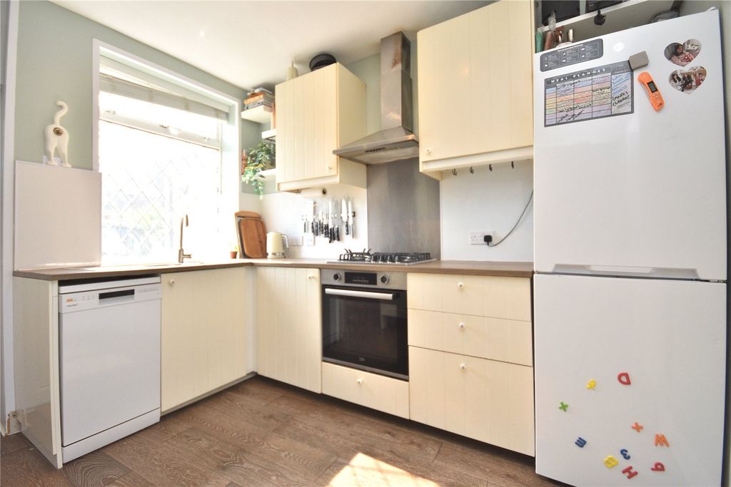Property photo 3 of 13 Picture No. 11