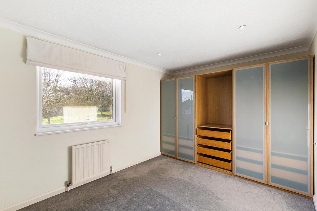 Property photo 2 of 19 Picture No. 20