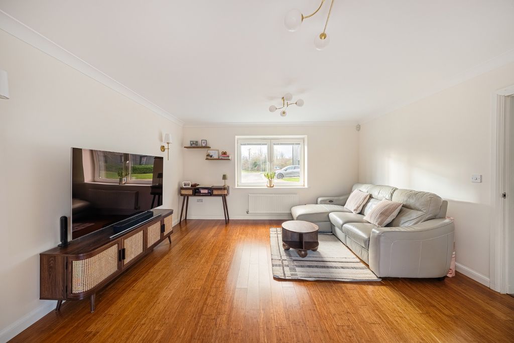 Property photo 3 of 36 4792705