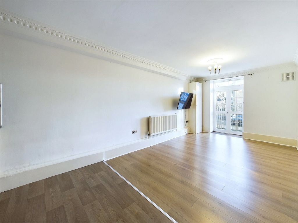 Property photo 3 of 9 Picture No. 09