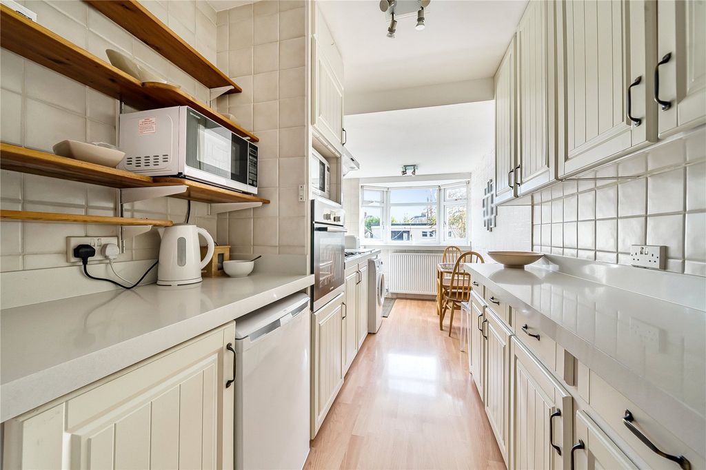 Property photo 3 of 30 Picture No. 31