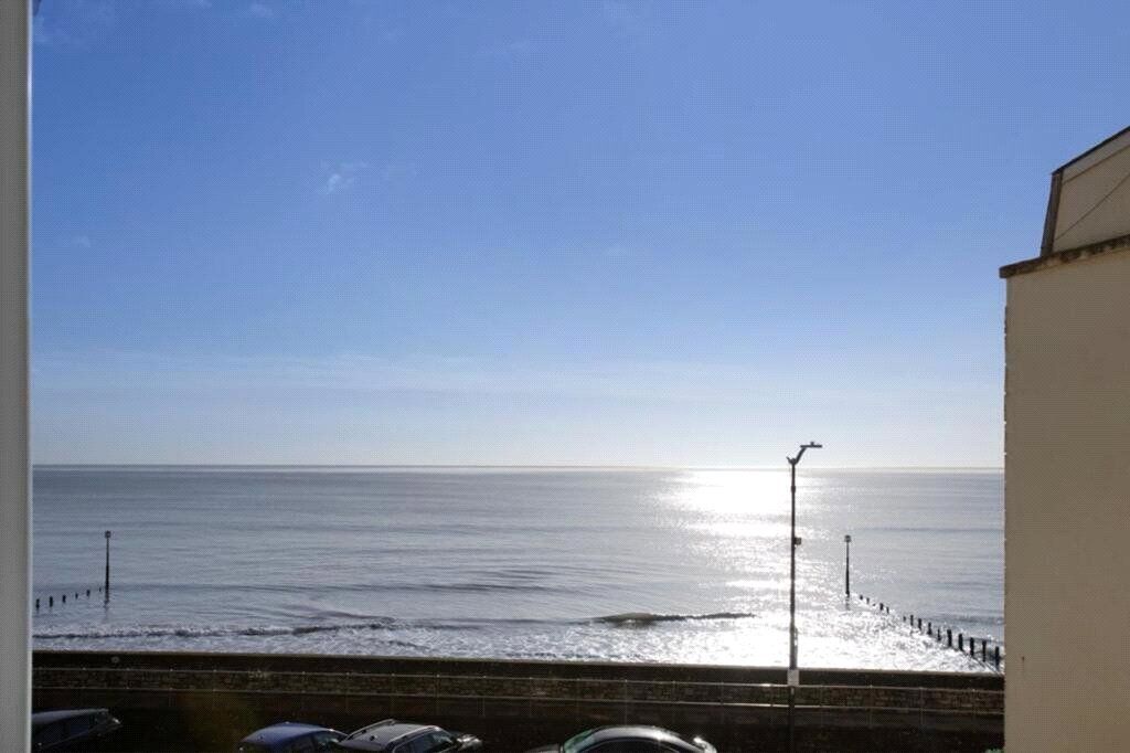 Property photo 3 of 21 Sea View