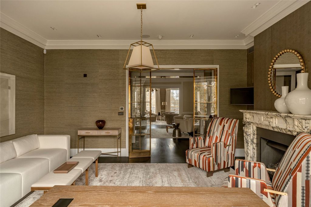 Property photo 1 of 21 Double Reception