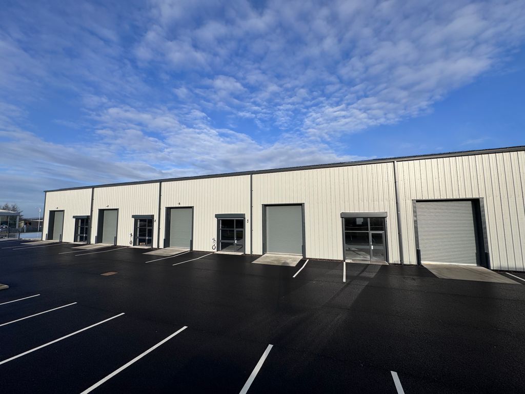 Property photo 2 of 10