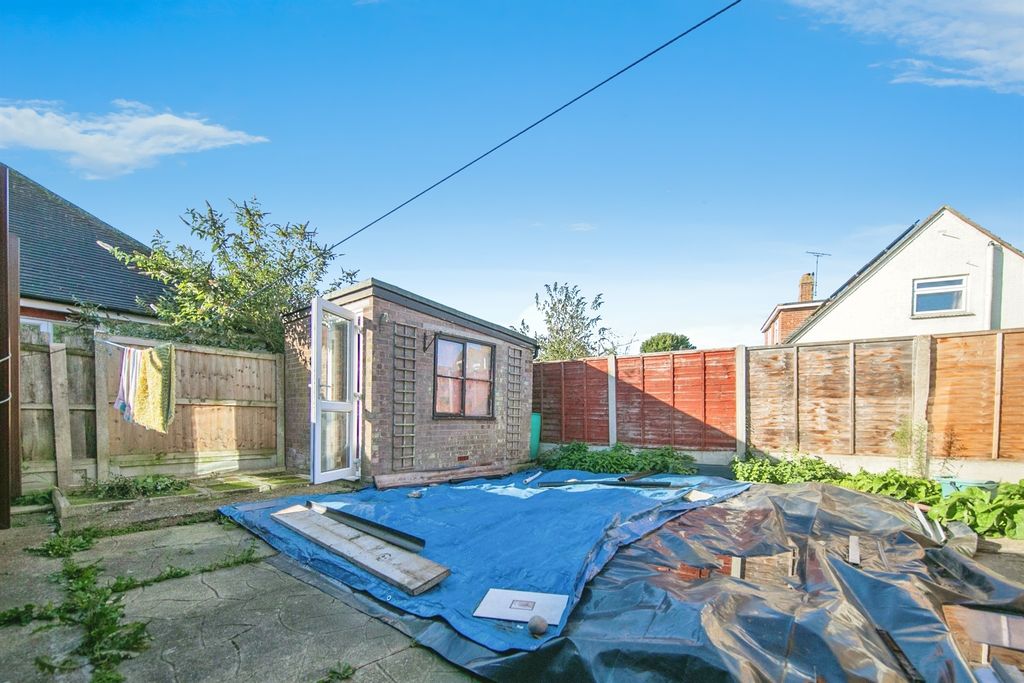 Property photo 2 of 15