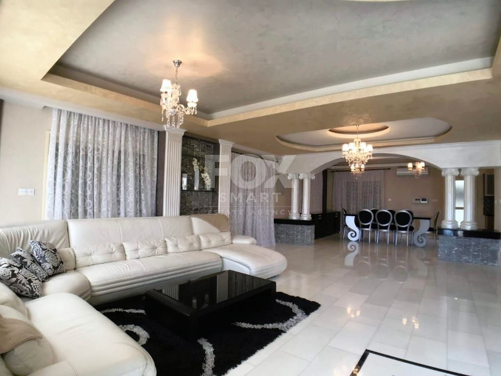 Property photo 3 of 16