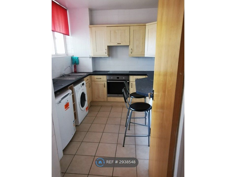 Property photo 3 of 6