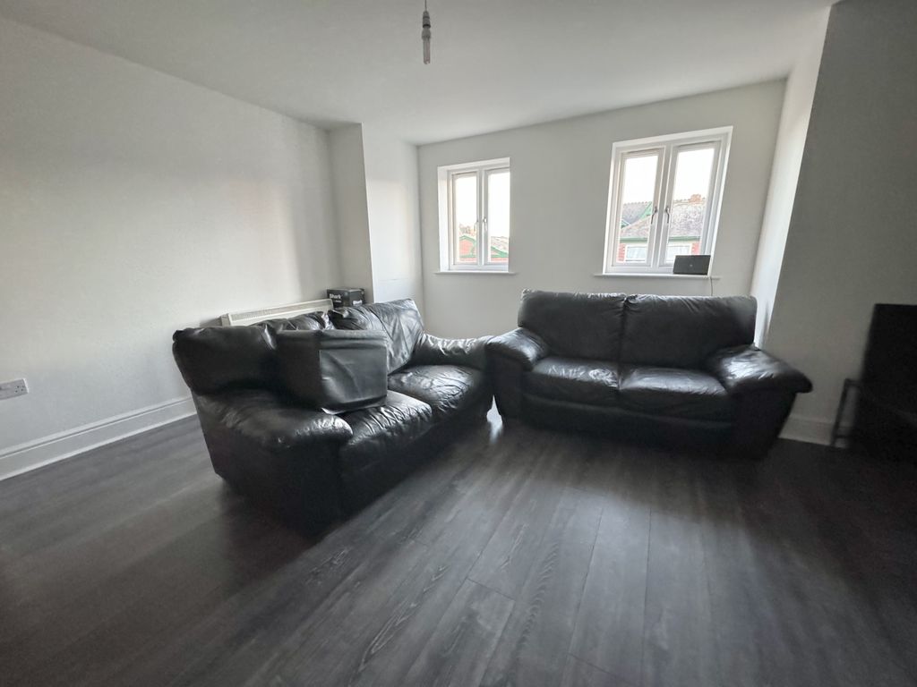 Property photo 2 of 10 Img_2629