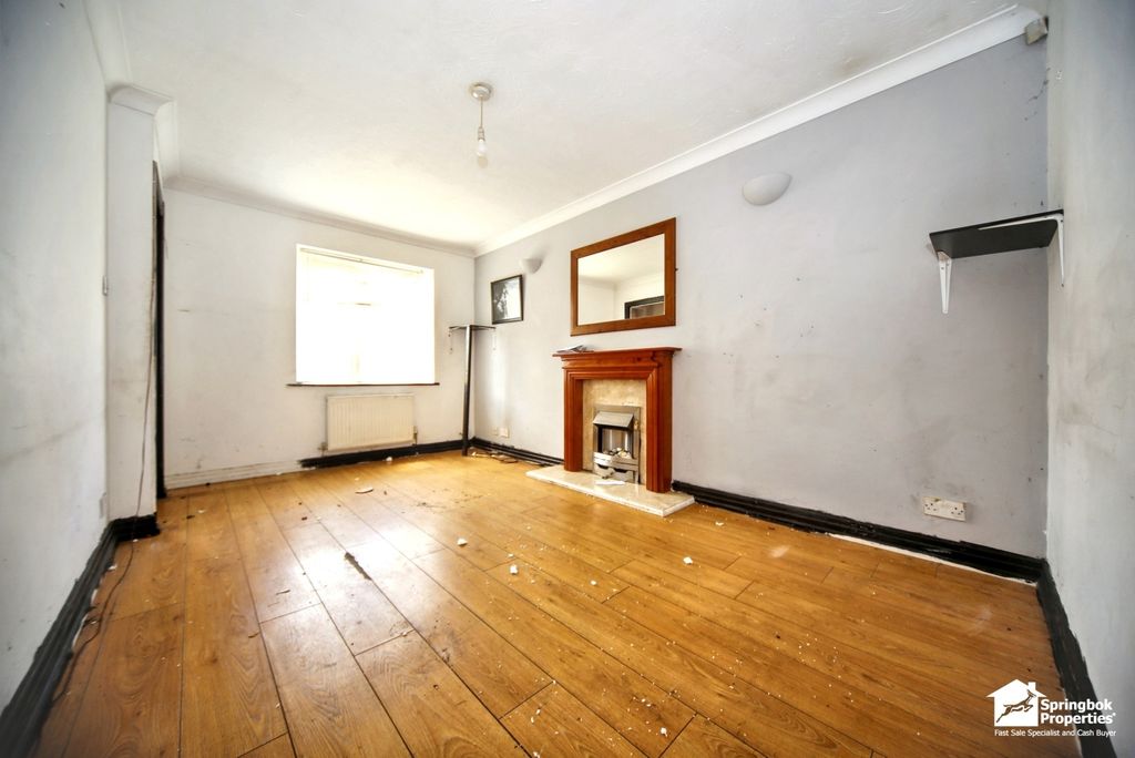 Property photo 3 of 14 Image 2
