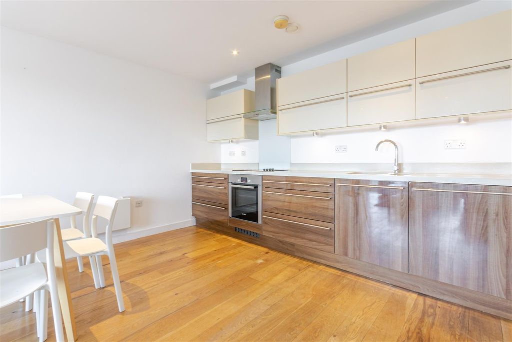 Property photo 3 of 21 Kitchen 1.Jpg