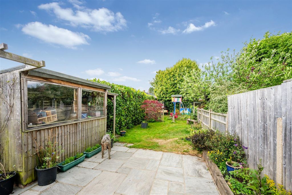 Property photo 3 of 20 Canons Lane, 64-3.Jpg
