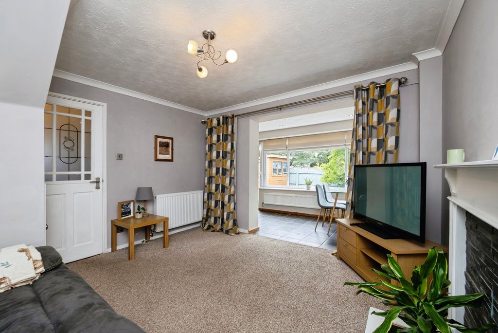 Property photo 2 of 14 Photo