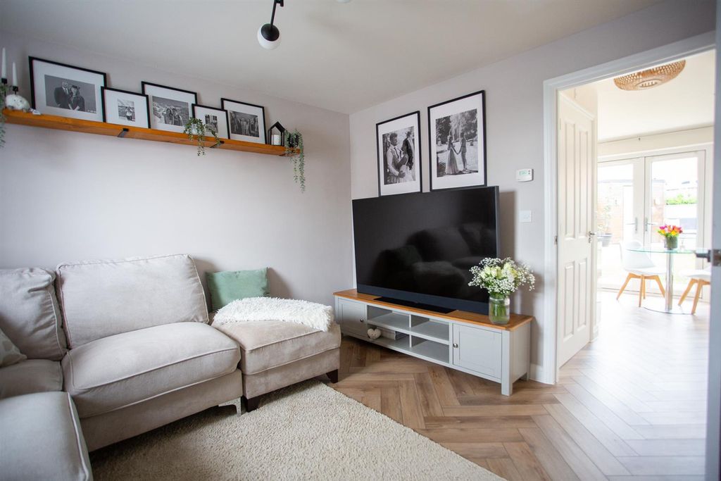 Property photo 3 of 15 Derb8569.Jpg