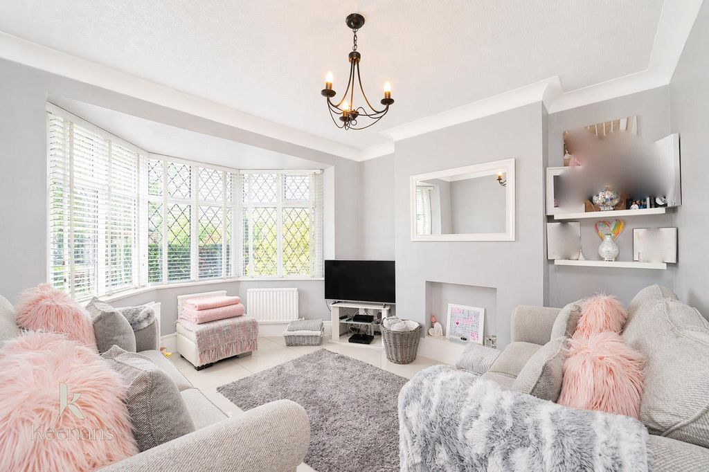 Property photo 2 of 19 109.Jpg