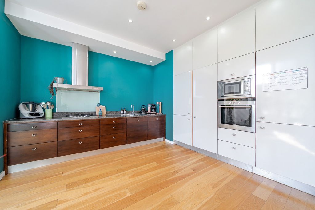 Property photo 2 of 20 1480068-16-6A356E...
