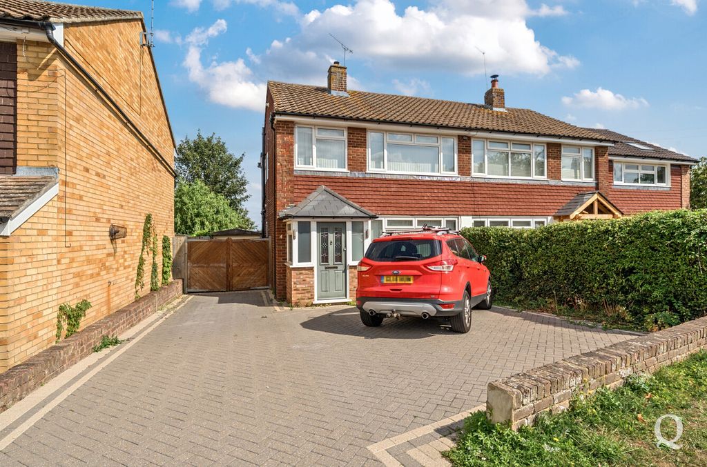 Property photo 1 of 18 Bc53d10B-Cfec-411...