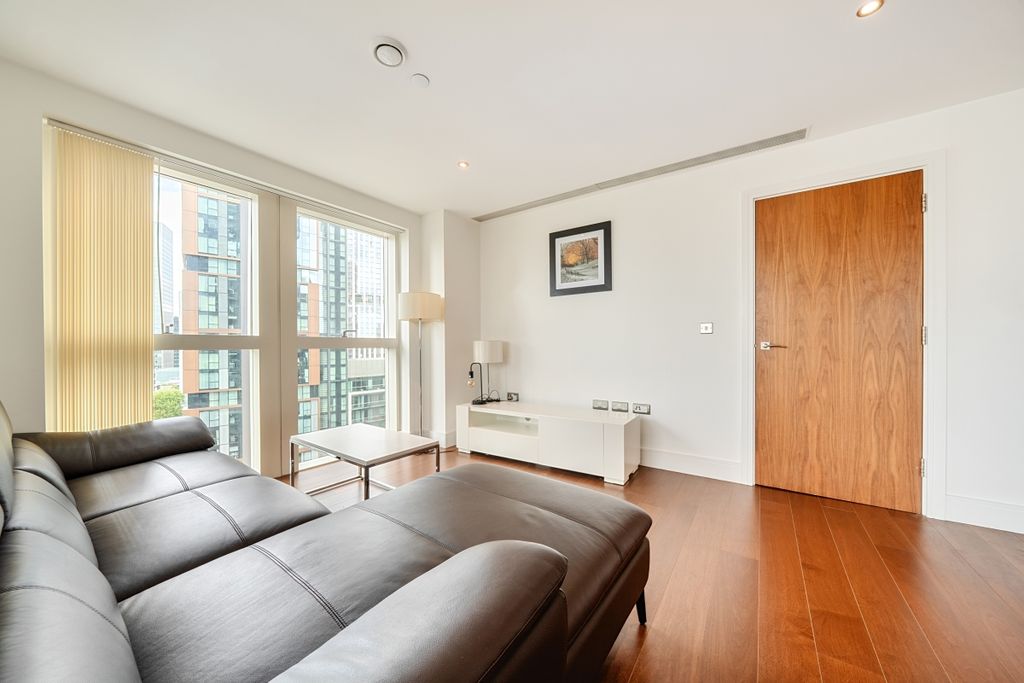 Property photo 3 of 19 1347195-5-68B5Dba...