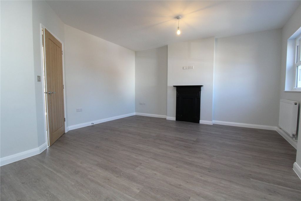 Property photo 3 of 8 Lounge View 2