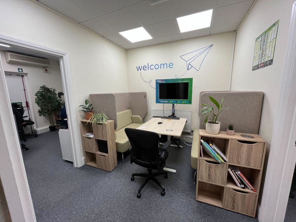 Property photo 2 of 9 Picture 2