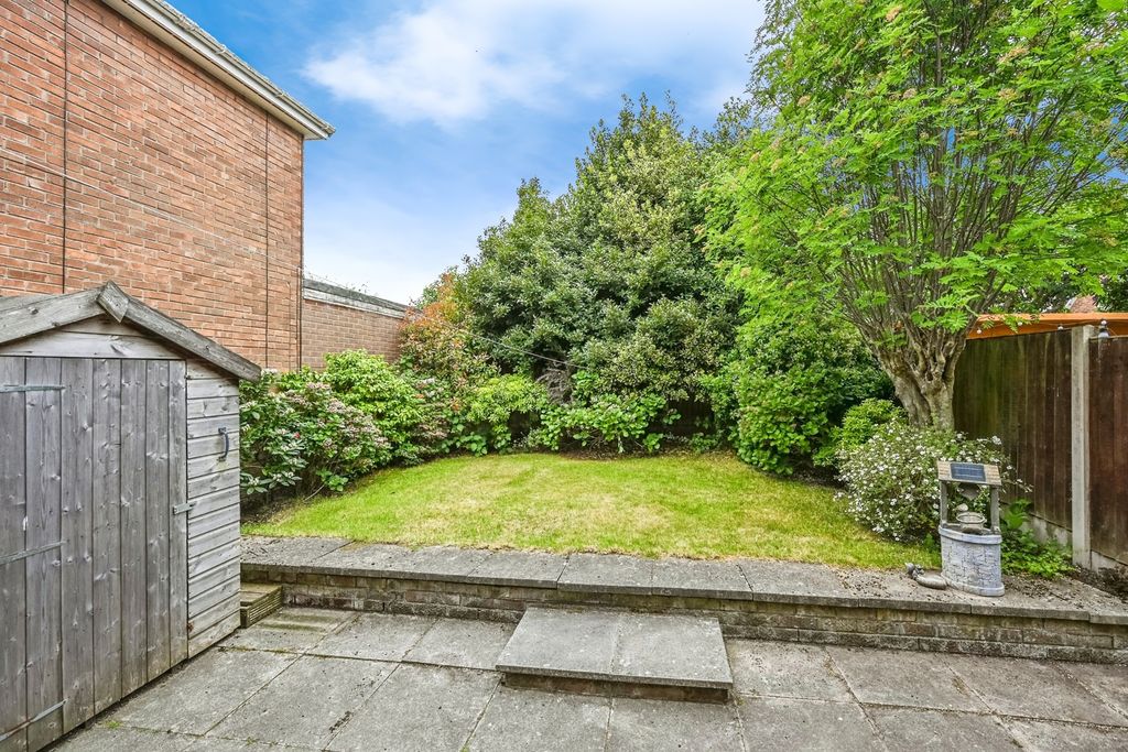 Property photo 3 of 17 Photo
