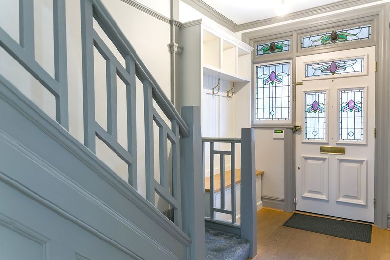 Property photo 2 of 25 Entrance Hallway