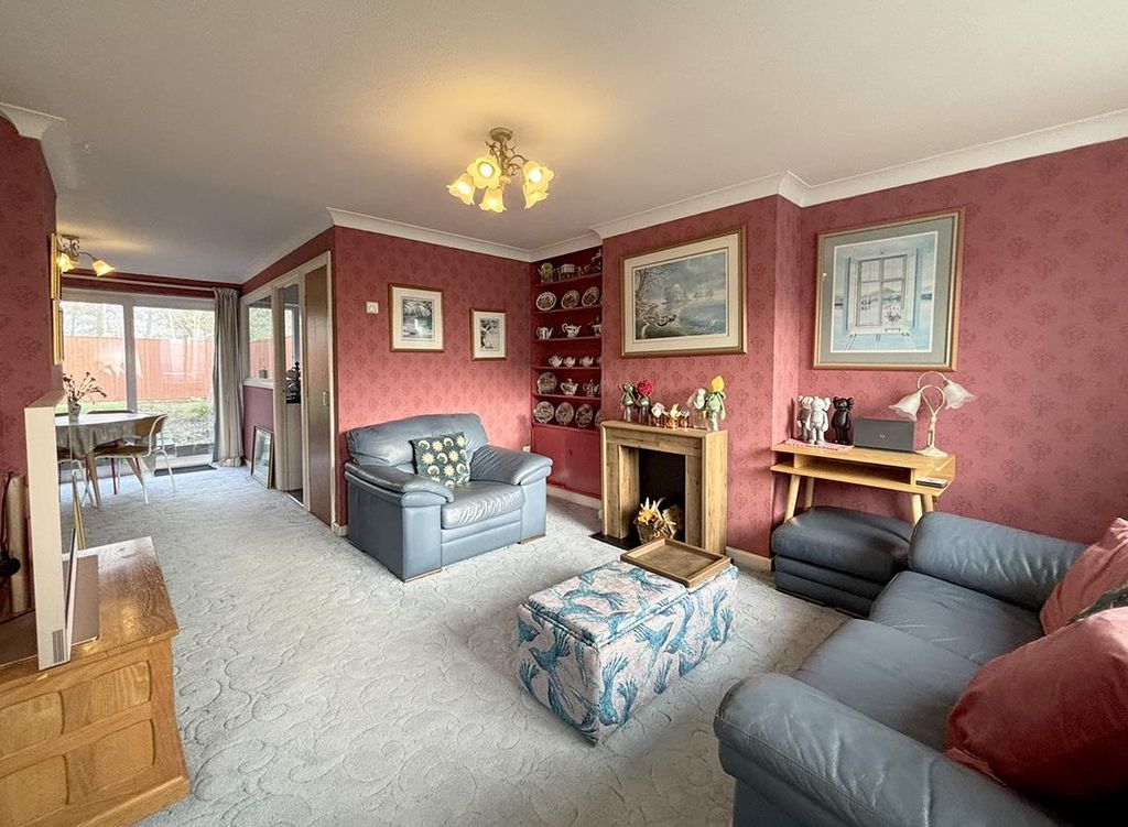 Property photo 2 of 13