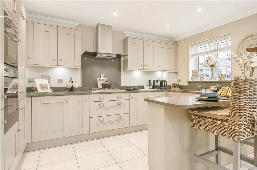 Property photo 2 of 13 Kitchen Example
