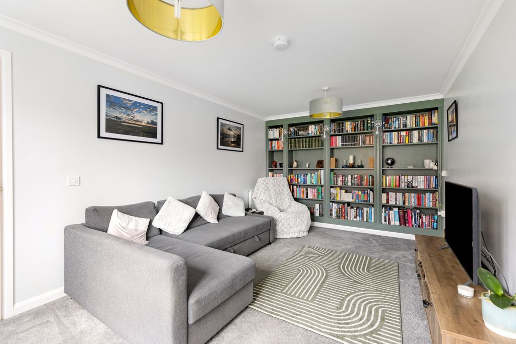 Property photo 2 of 18 Property Image 2