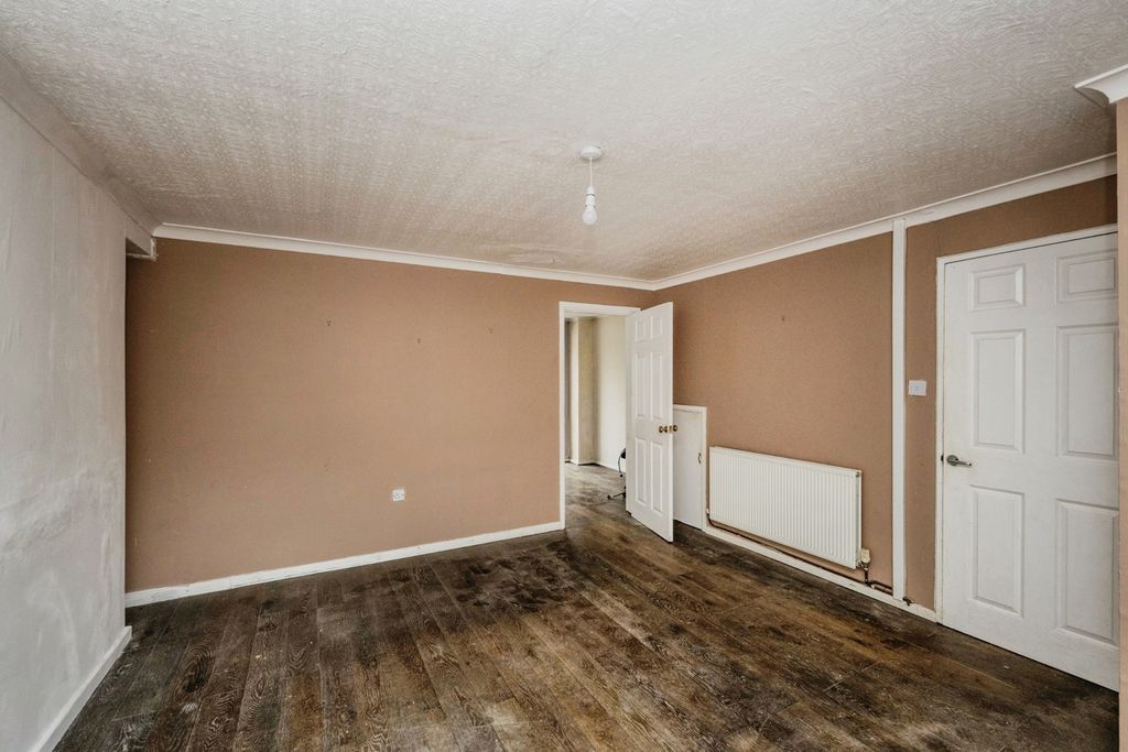 Property photo 3 of 20 Pbox-Img.Jpg